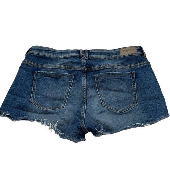 Zara Shorts Denim Distressed Jeans Women’s size US 8 - Picture 3 of 7